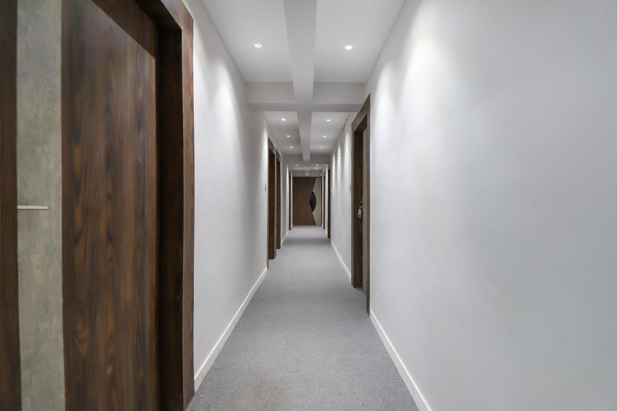 Oyo Hotel Shree Niwas Ahmedabad Extérieur photo